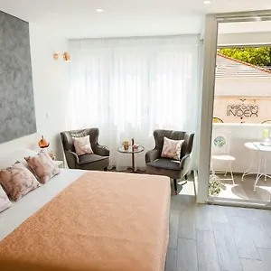 Rose Gold & With Balcony 3*, Split Kroatien